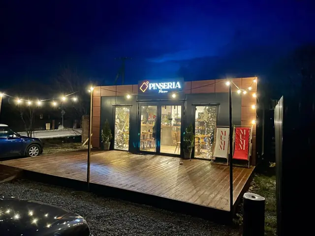 Pinseria – Przyjaźń