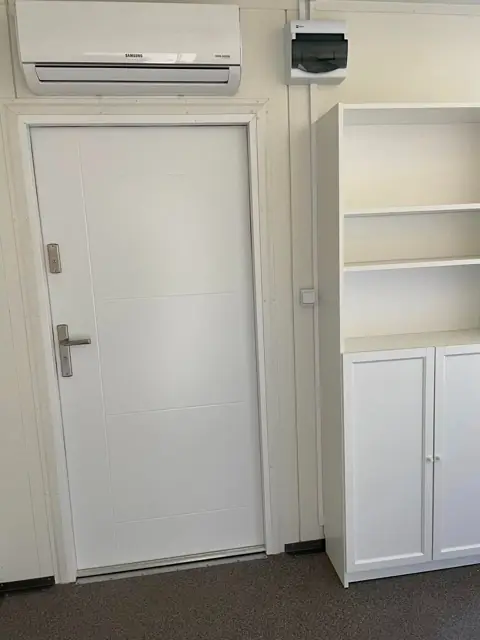 Zaplecze nastawni kolejowej – Glincz