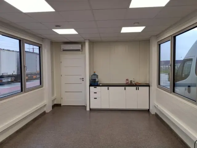 Zespół 80 m² pod wspólnym zadaszeniem
